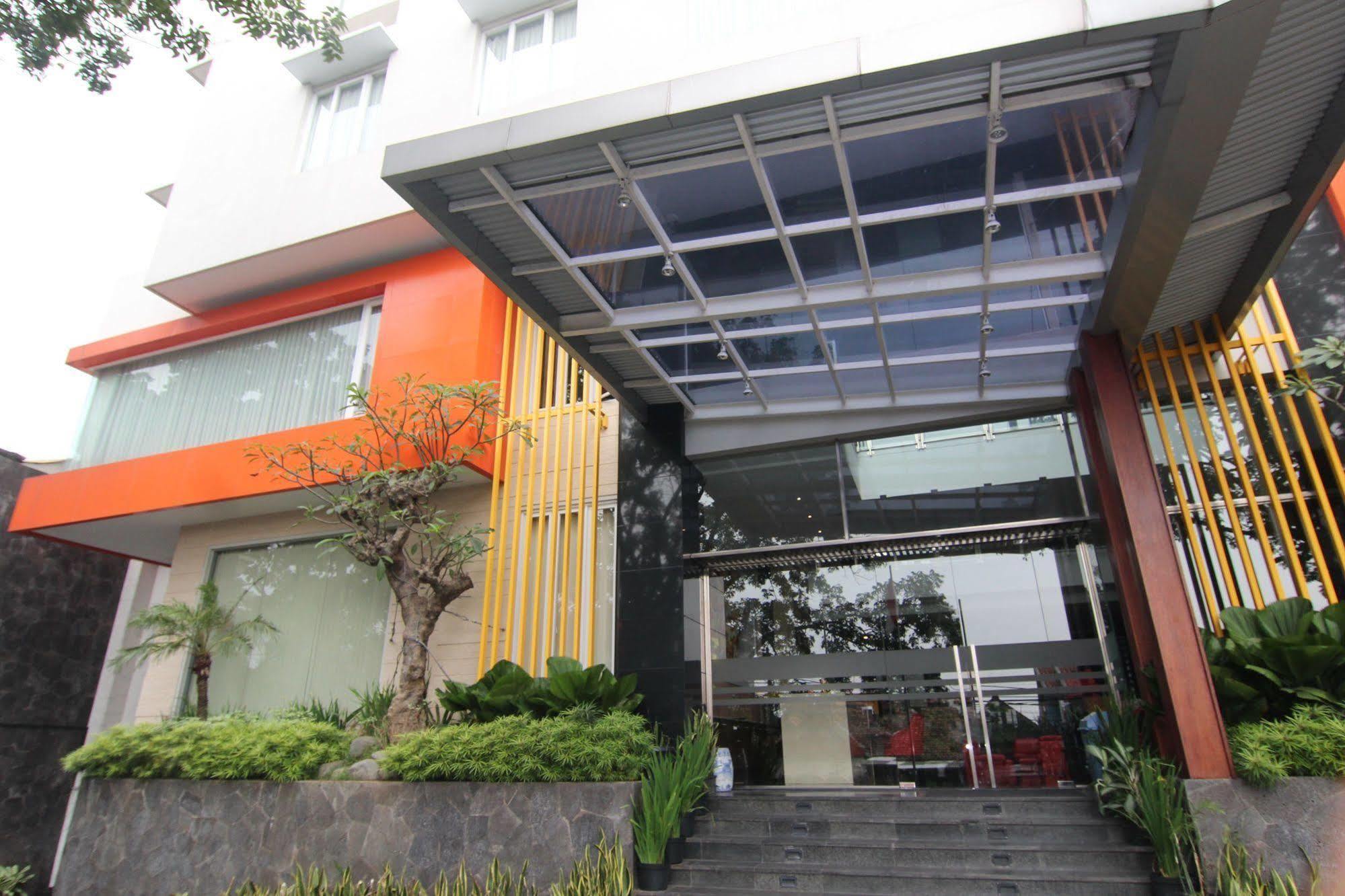 Zen Premium Near Rumah Mode Bandung Exterior photo